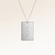 Personligt fyrkantigt silverhalsband med plats för gravyr av text, koordinater eller handstil på framsidan och baksidan