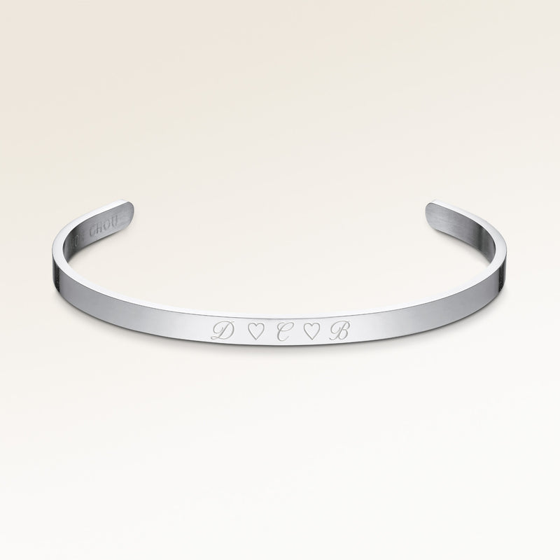 Bangle armband i silver med blank utsida, plats för personlig gravyr