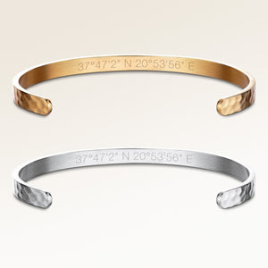 Vänskaps-armband, par av två bangle armband i guld och silver med personlig gravyr, från Mon Chou