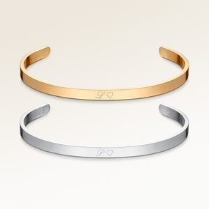 Pararmband, par av två bar armband i guld och silver med personlig gravyr, från Mon Chou